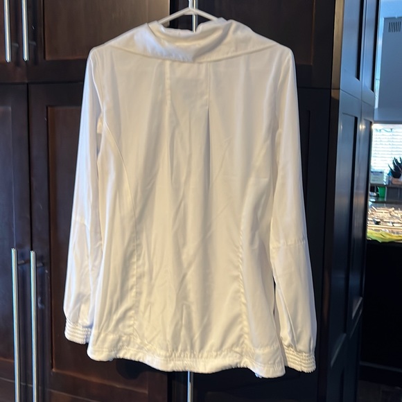 Kyodan Medium White Windbreaker - Picture 4 of 4